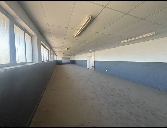 339M² WAREHOUSE TO LET IN BLACKHEATH INDUSTRIAL